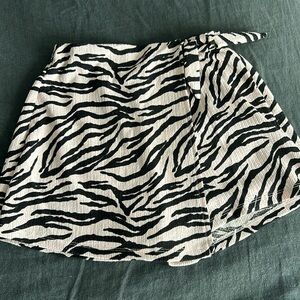 Zara pink zebra skort
